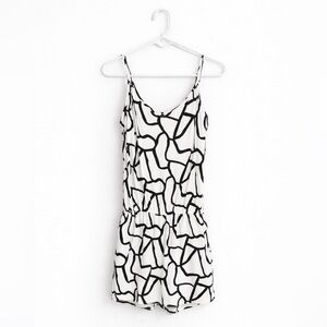 Fighting Eel/Ava Sky black and white coral cinch waist mini dress XS